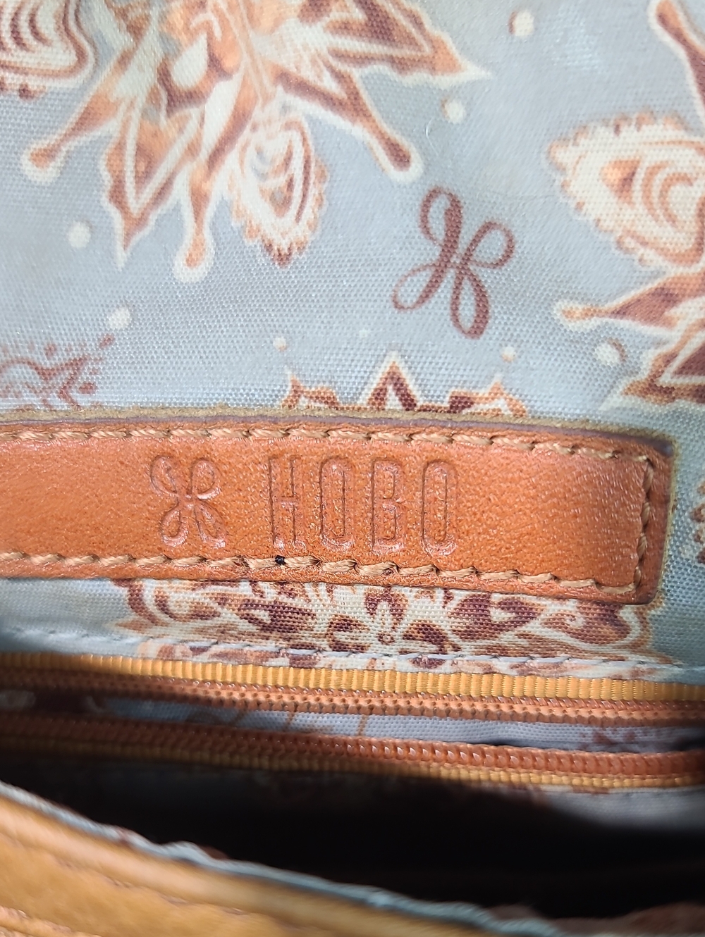 Hobo Thick Leather Crossbody Bag in Tan - Picture 11 of 13